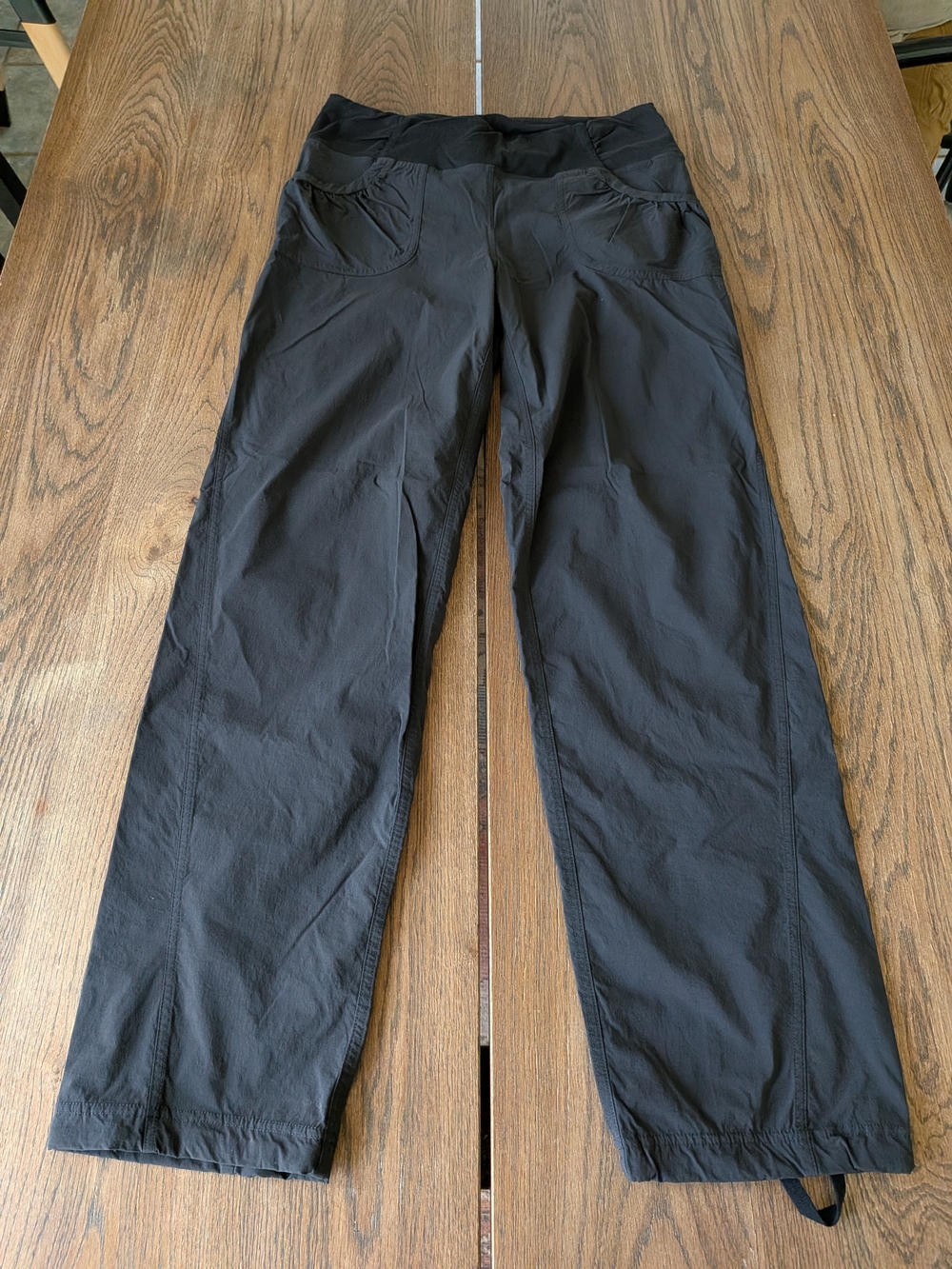 prAna Women's Black Pants Size L Elastic Ankle Stretch Waistband Hiking Outdoors
